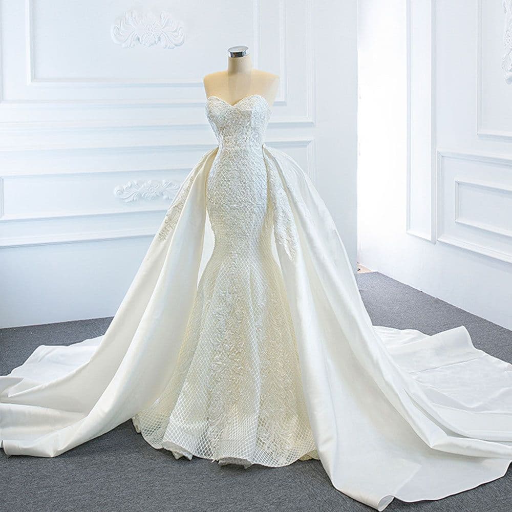 image-The Wedding Dress Wears Two Fishtail Tail Tube Tops, The Temperament Is Thin And Dreamy