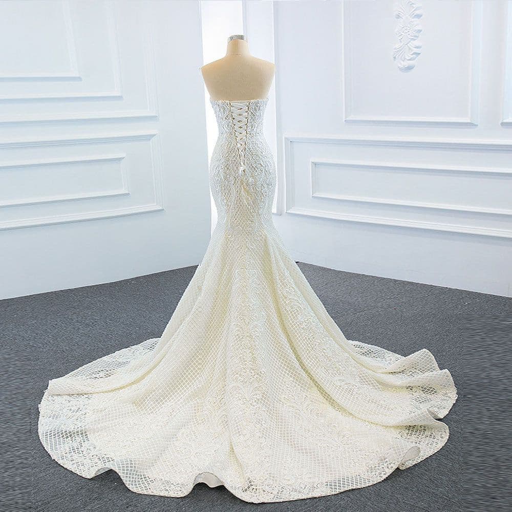 image-The Wedding Dress Wears Two Fishtail Tail Tube Tops, The Temperament Is Thin And Dreamy