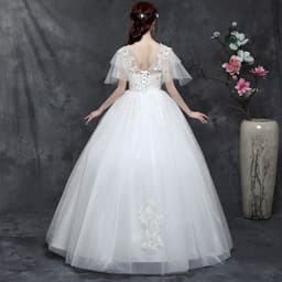 image-Large Size Wedding Dress Fat Bride Married Master Wedding Dress Was Thin And Simple Studio Covering Arms