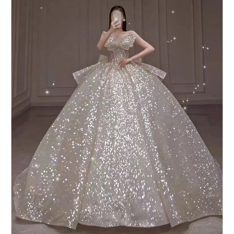 image-One-shoulder High-quality Long Trailing Heavy Industry Retro Wedding Dress