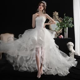 image-Short Front And Back Length Small Trailing Wedding Dress