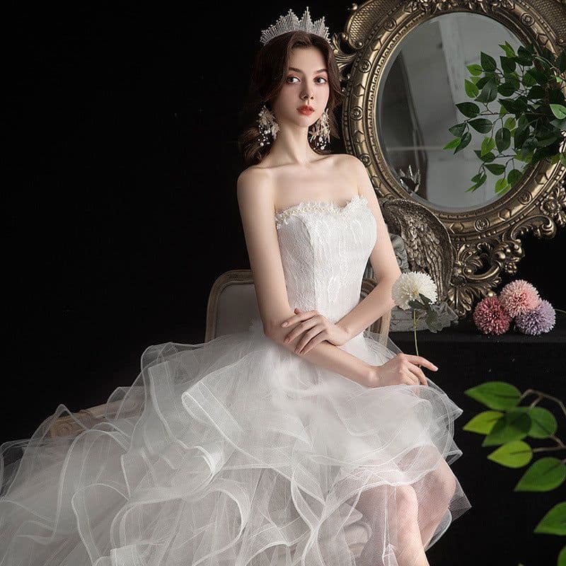 image-Short Front And Back Length Small Trailing Wedding Dress