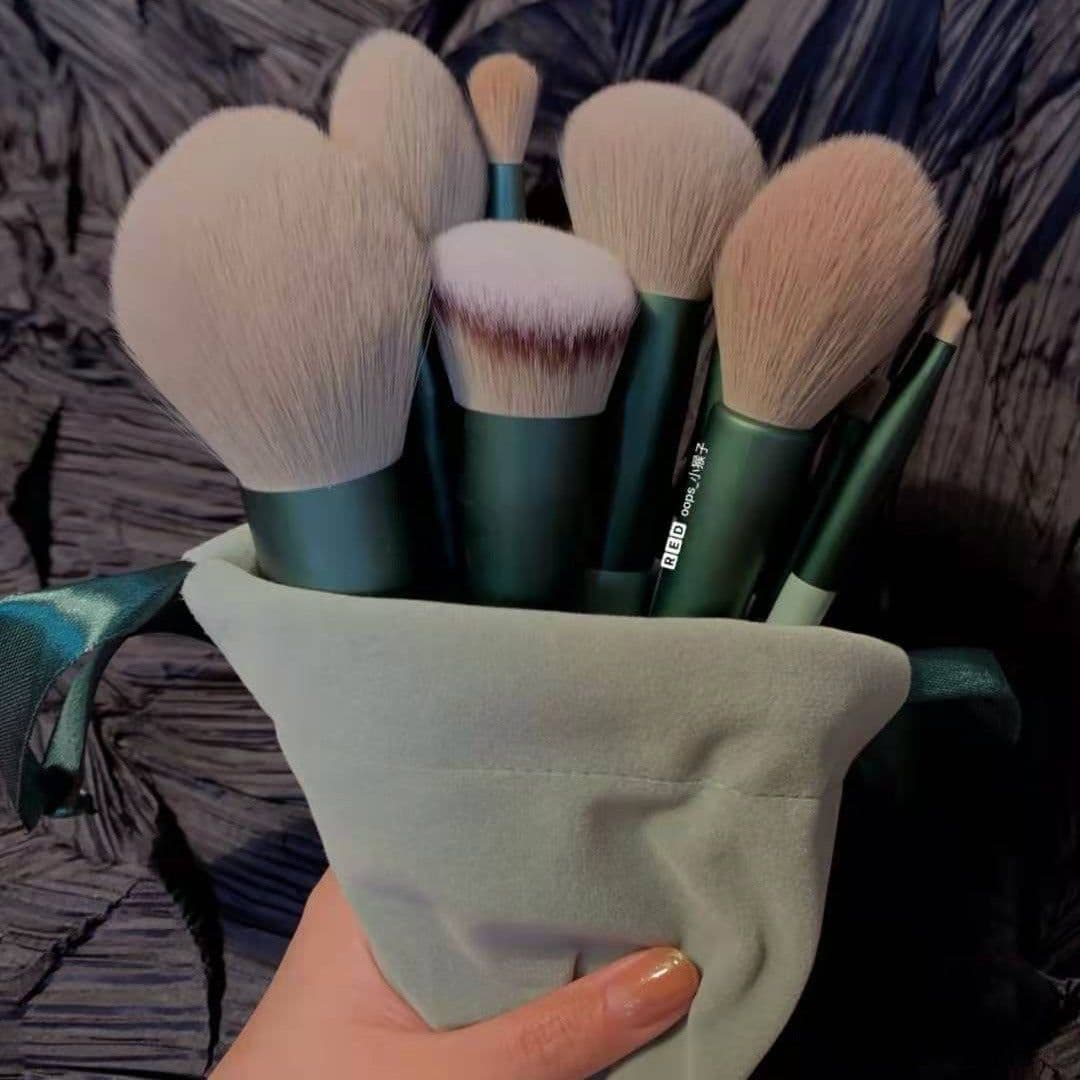 image-13 Makeup Brushes Green Beauty Quick-drying Set Super Soft Blush Loose Powder