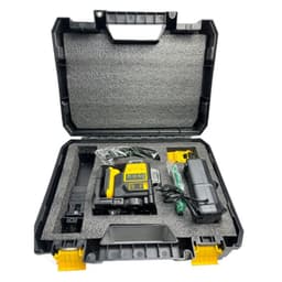 image-Green Light 12-line Laser Level Automatic Leveling 3D Gradienter Infrared High Precision Upper Wall Shelf