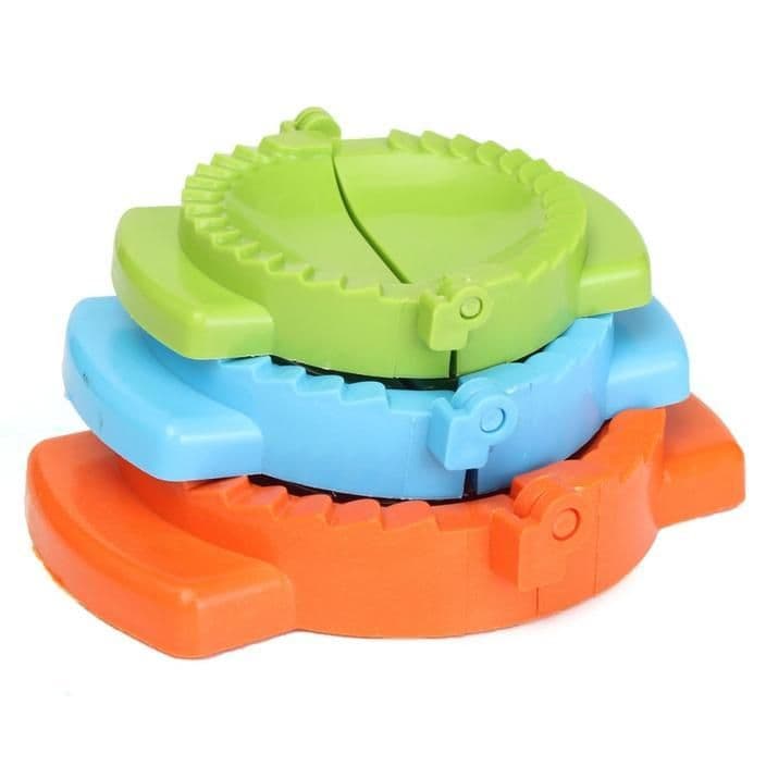 image-Plastic Dumpling Maker Device