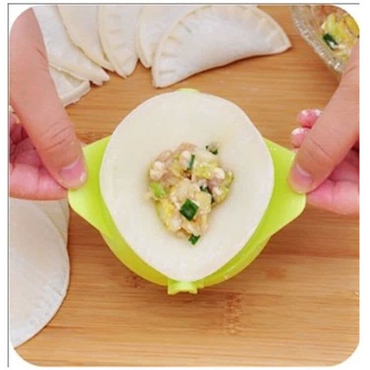 image-Plastic Dumpling Maker Device