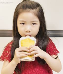 image-Baby Food Maker Squeeze Food Station Organic Food For Newborn Fruit Container Storage