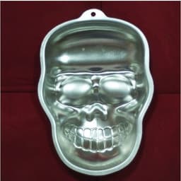 image-new cake mold fondant mold 3D skull head cake decorating tools aluminum mold chocolate Halloween baking moulds