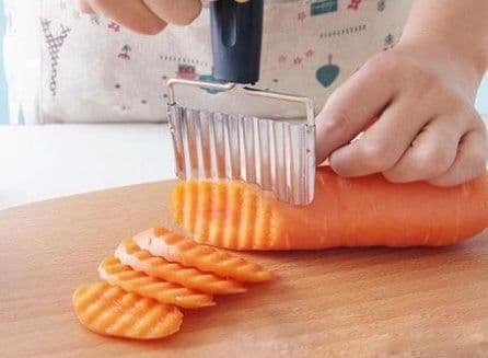 image-Wavy Edged Stainless Steel Vegetable Slicer Potato Cutter