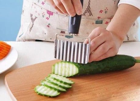 image-Wavy Edged Stainless Steel Vegetable Slicer Potato Cutter