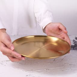 image-Retro Metal Round Tray Stainless Steel Snack Fruit Tray Jewelry Storage Tray European Style Dinner Plates