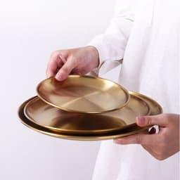 image-Retro Metal Round Tray Stainless Steel Snack Fruit Tray Jewelry Storage Tray European Style Dinner Plates