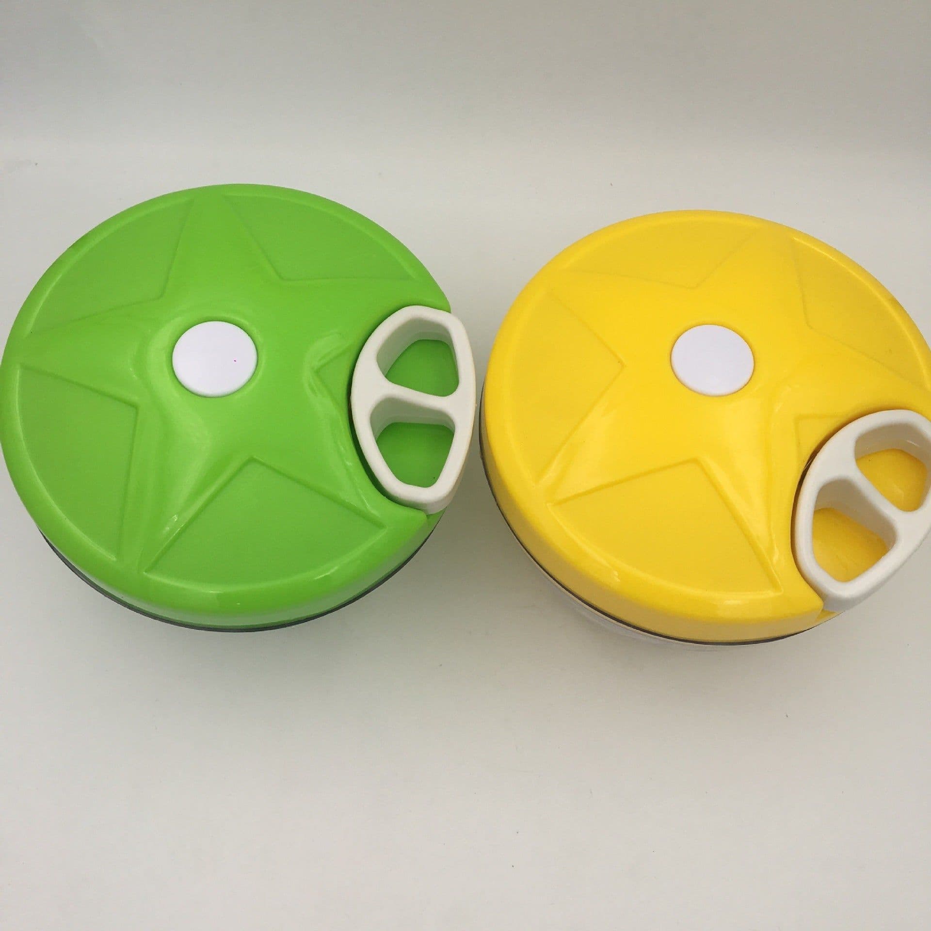 image-Multifunction Vegetable Fruit Twist Shredder Manual Meat Grinder Chopper Garlic Cutter