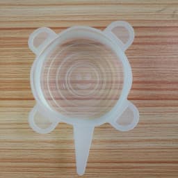 image-The 6-piece set of multi-functional silicone lid can be stretched to seal the fruit and vegetable lid