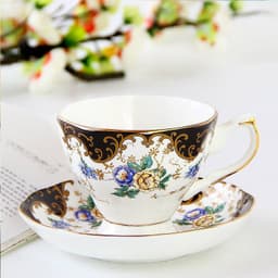 image-Ceramic plates and cups