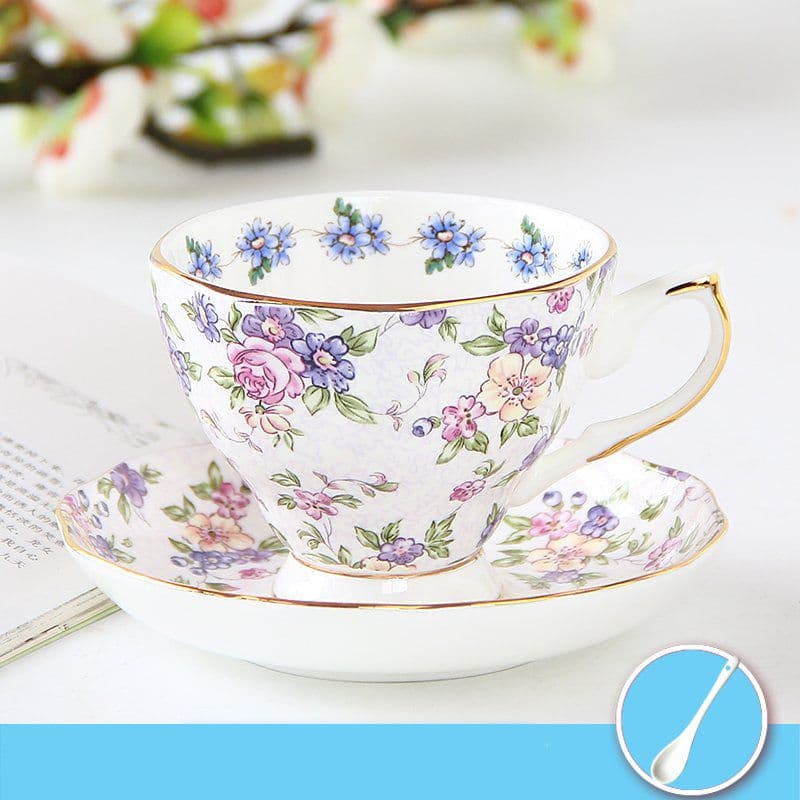 image-Ceramic plates and cups