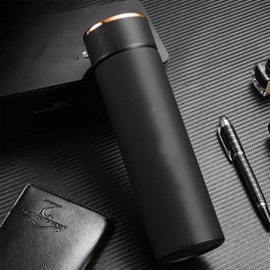 image-Business mug touch temperature measurement