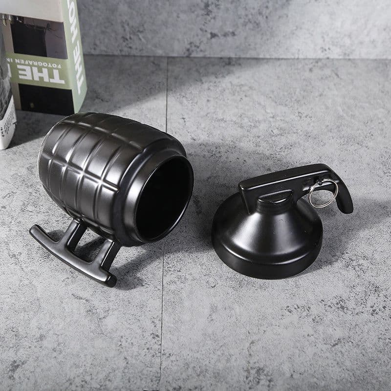 image-New Style Grenade Ceramic Mug With Lid Military Grenade Weapon Shape Coffee Mug
