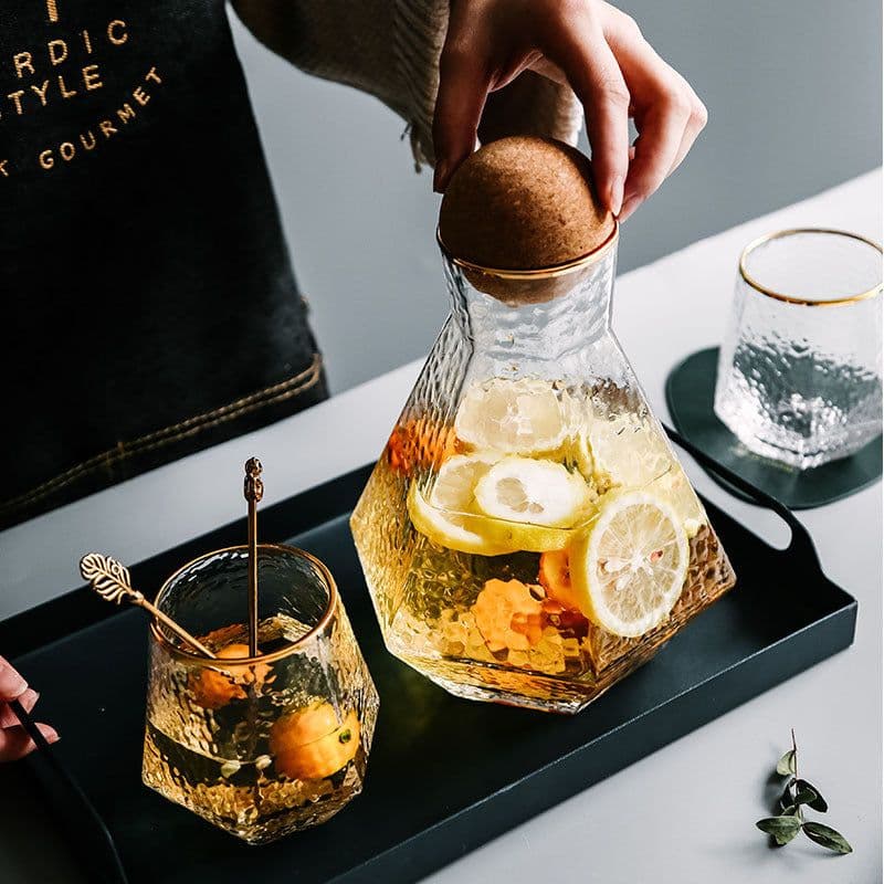 image-Geometric glass cold kettle