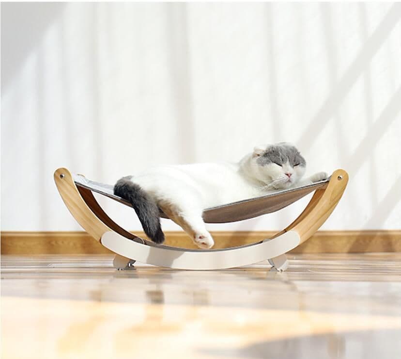 image-Solid wood cat shaker