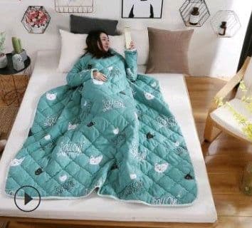 image-Winter Lazy Quilt with Sleeves