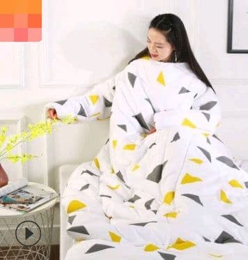 image-Winter Lazy Quilt with Sleeves