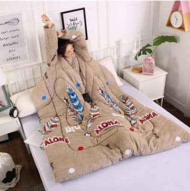 image-Winter Lazy Quilt with Sleeves