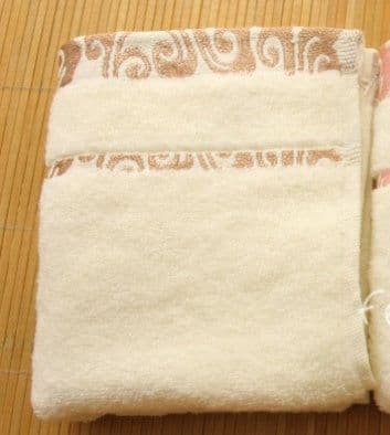 image-High quality pure cotton crepe-free jacquard Xiangyun thickening face towel