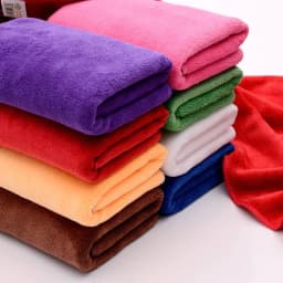 image-Usine en gros logo personnalisé 420g microfibre 30 * 70 épaissi absorbant lavage de voiture essuyer la serviette de voiture