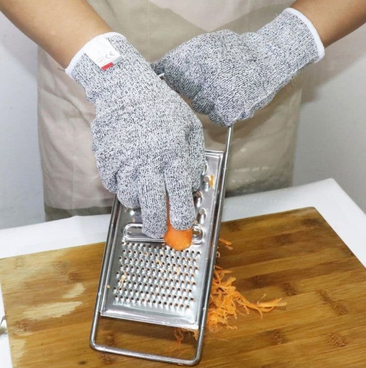 image-Cut resistant gloves