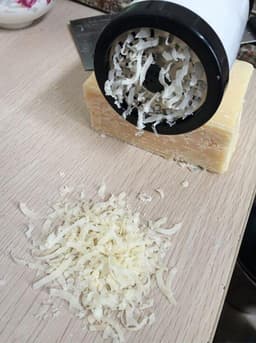 image-Kitchen Gadgets Stainless Steel Cheese Grater Chocolate Fondue Rotary Grinder Mill With 2 Different Blades