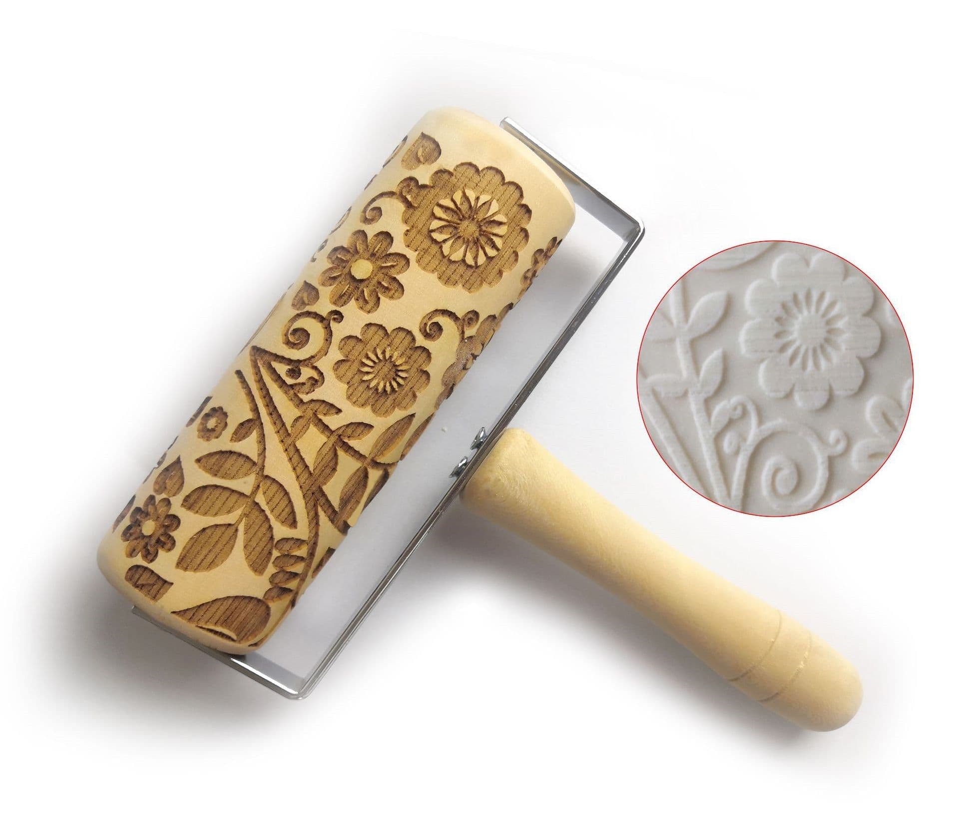 image-Push-Style Christmas Embossing Rolling Pin Printed Cookie Dough Stick Fondant Tool Baking Noodle Cake Dough Engraved Roller Q40
