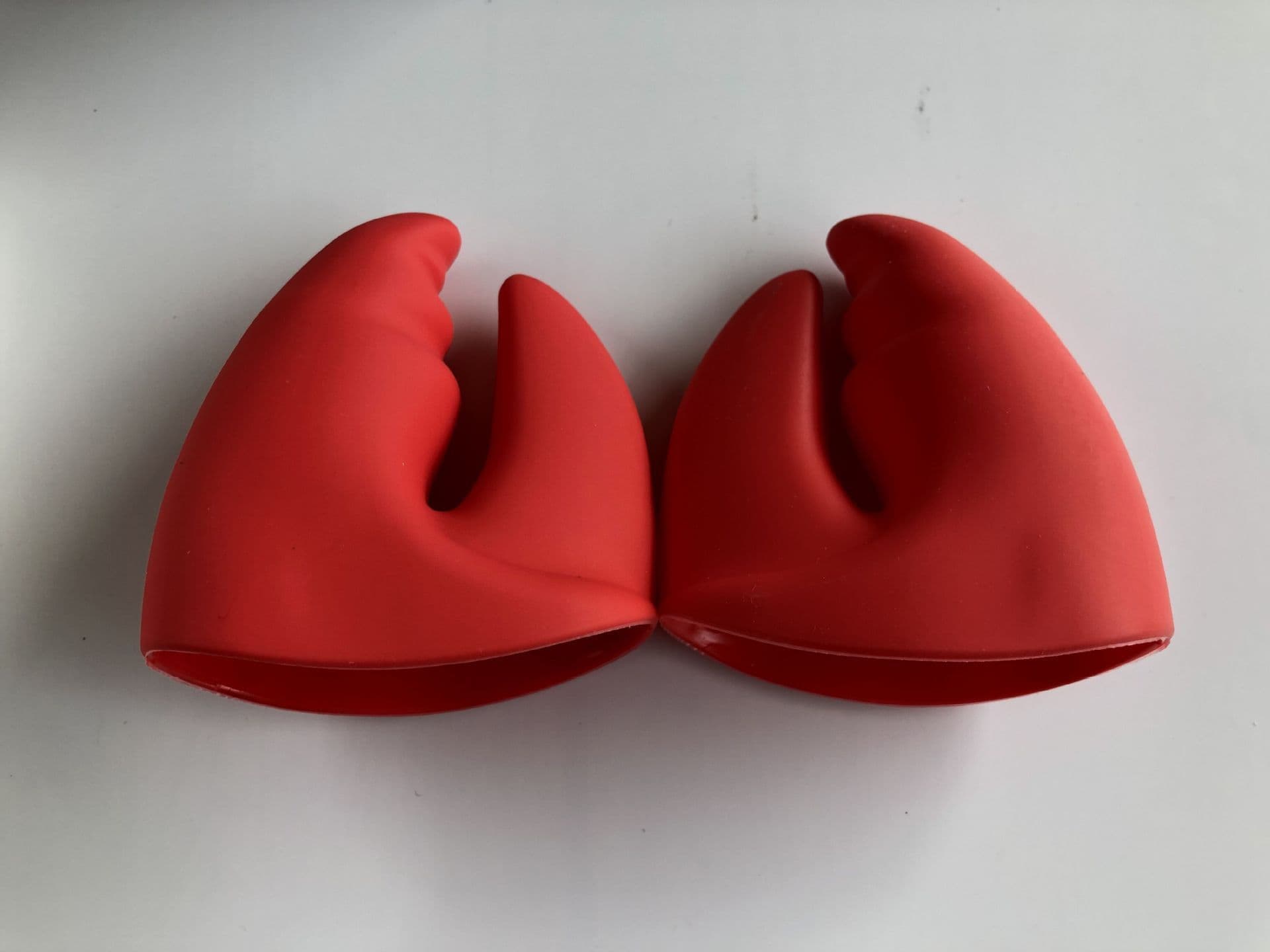 image-Creative Kitchen Gloves Silicone Red Lobster Tongs Heat Insulation Gloves