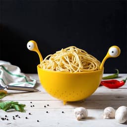image-Big Eyes Plastic Fruit Basket Multifunction Vegetable Drain Basket