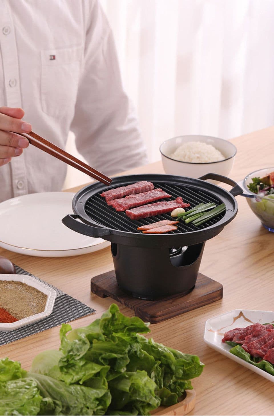 image-Mini BBQ Grill Alcohol Stove Home Smokeless Barbecue Grill Outdoor BBQ Plate Roasting Meat Tools