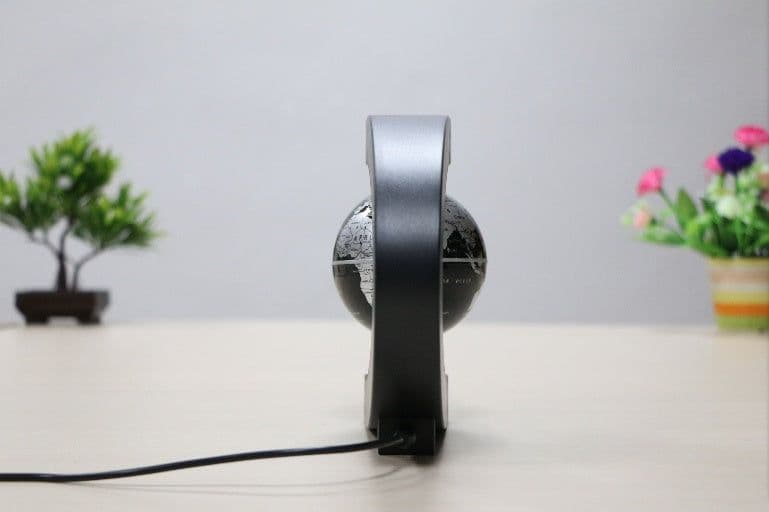 image-Magnetic Levitation Globe Home Ornament
