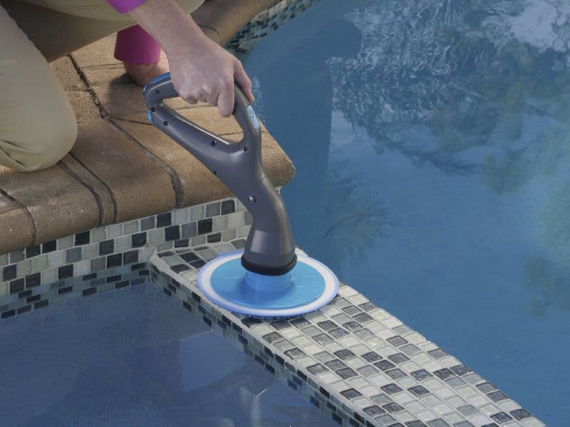 image-Cleaning Scrubber