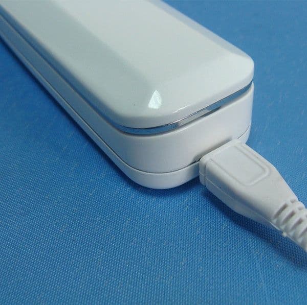 image-UV Disinfection Stick Ultraviolet Household Small Sterilization Lamp