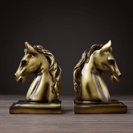 image-American style books rely on antique animal decorations