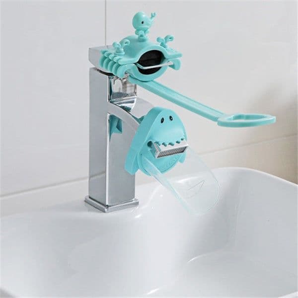image-Children's faucet extender