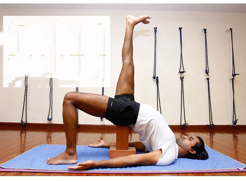 image-Yoga Brick Solid Wood Yoga Brick Whole Piece Anti-slip Compressive Log Brick Yoga Clothes Iyengar Yoga Auxiliary Supplies
