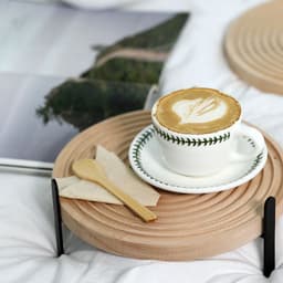 image-Round Beech Wood Corrugated Cutting Board