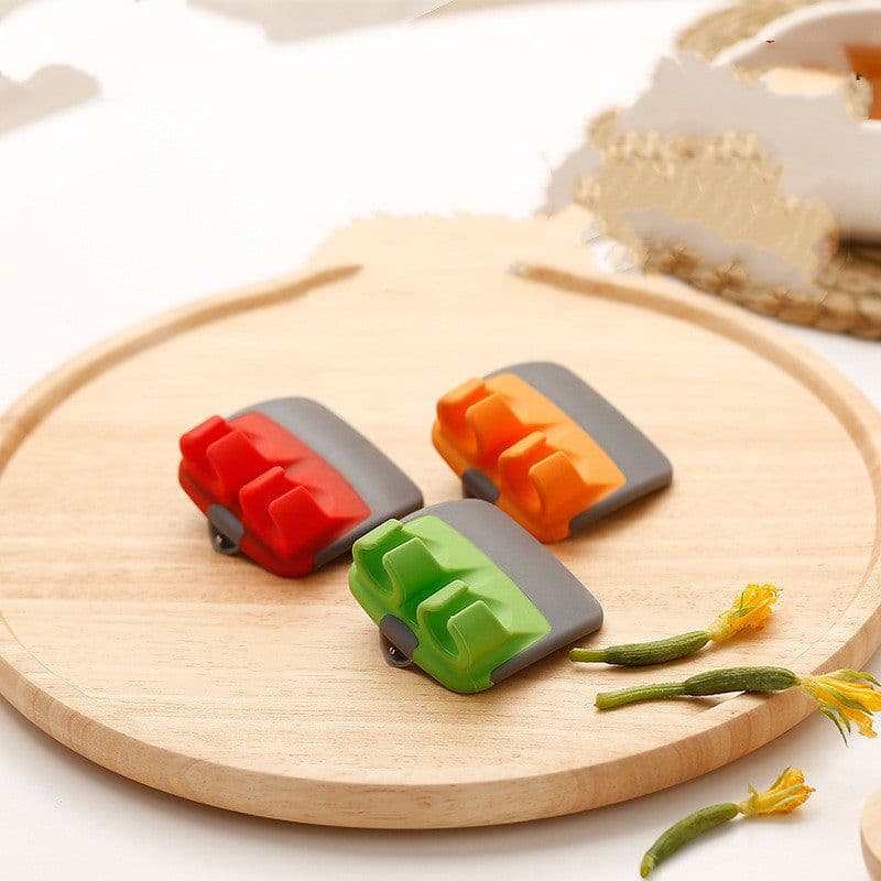 image-Multifunctional Peeler Vegetable Hand Peeler Swift Hand Palm Vegetable And Fruit Peeler Slicer Kitchen Tool Helper Peeler