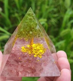 image-Natural Tiger Eye Orgonite Pyramid Healing Crystals Centerpiece Energy Generator Reiki Chakra Multiplier Orgone Amethyst Meditation
