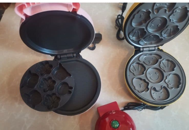 image-Automatic Multifunctional Mini Cartoon Cake Machine Breakfast Machine