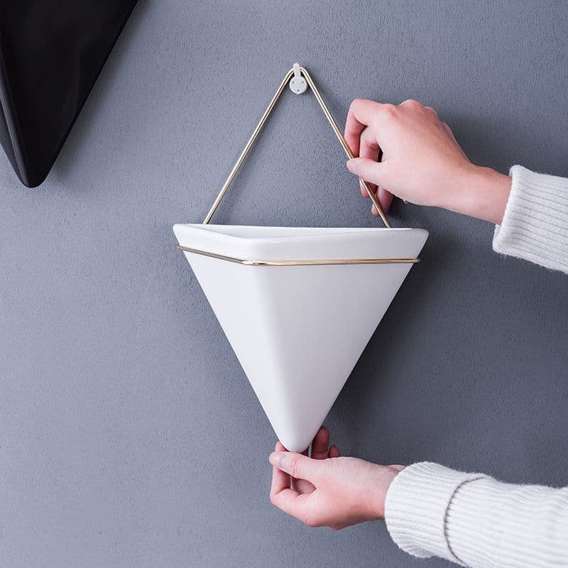 image-Simple Hanging Creative Hydroponic Flowerpot Without Perforation