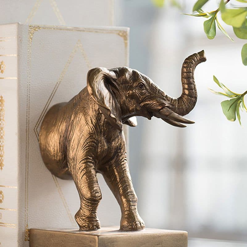 image-Resin Craftsmanship Of Decorative Books By Bookends
