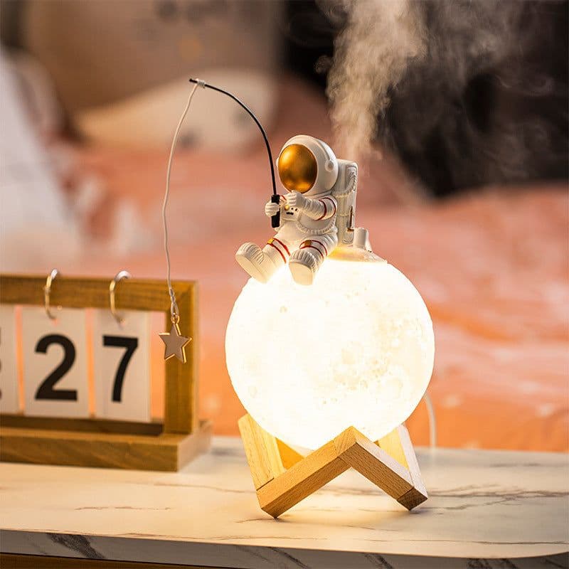 image-Astronaut Figurines Home Decoration Resin Space Man Miniature Night Light Humidifier Cold Fog Machine Accessories