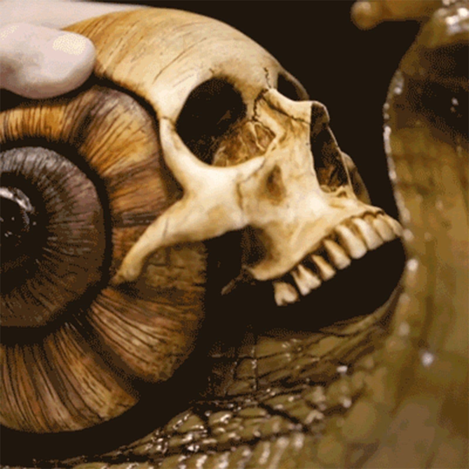 image-Snail Skull Sculpture Gothic Decoration Snail Statue Patio Snail Figurine Crafts Home Decoration Accessories Kawaii Room Decor
