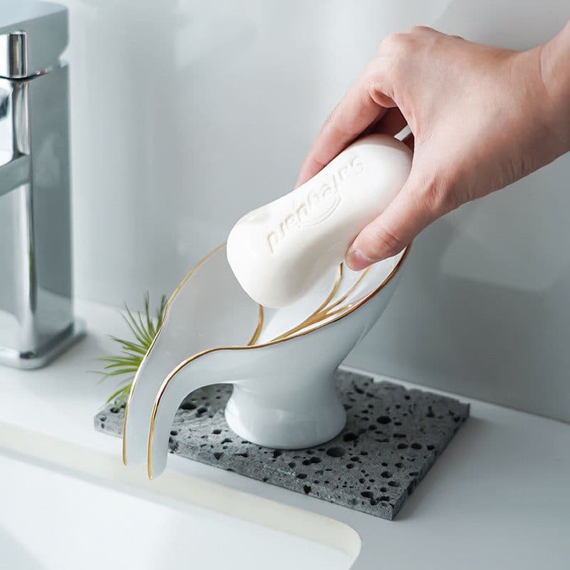 image-Ceramics Leaf Shape Soap Box Bathroom Soap Holder Dish Storage Plate Tray Bathroom Shower Supplies Bathroom Rack